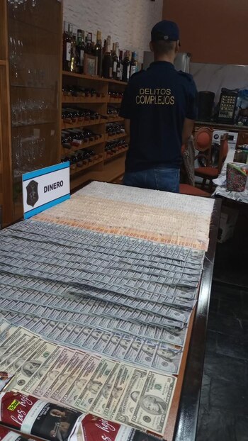 La investigación comenzó en abril a partir de un grupo de Facebook que vendía cigarrillos