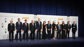 El Rey destaca la "solidez" de los Premios Planeta y su arraigo entre escritores y lectores