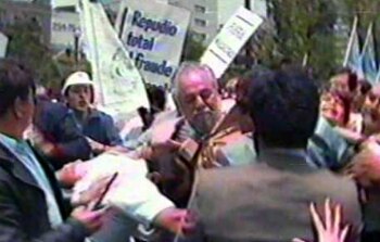 Cuando soldados del ejército le