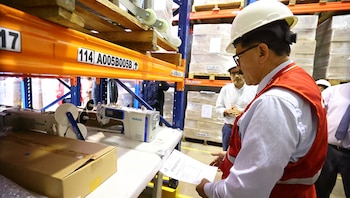 La entidad detectó deficiencias logísticas y administrativas que retrasaron la entrega de los materiales a los colegios públicos. Difusión