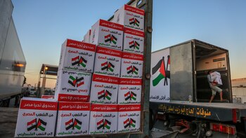 "Miles" de camiones de alimentos