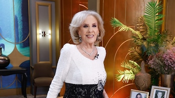 Mirtha Legrand impactó con un llamativo vestido y agradeció su triunfo en los Martín Fierro: “Siempre fui, gane o pierda”