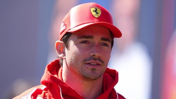 El piloto monegasco Charles Leclerc firma un nuevo contrato multianual con Ferrari