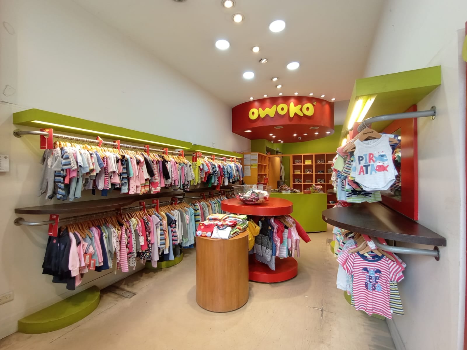 Local de la marca de niños Owoko (Owoko)