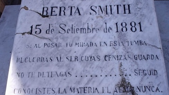 Tumba de Bertha Smith