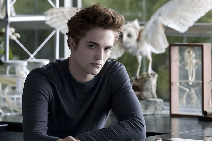 Robert Pattinson critica a Edward Cullen y se distancia de su pasado en