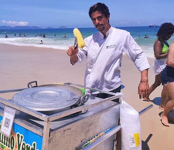 Agustín Robledo vendió choclos en