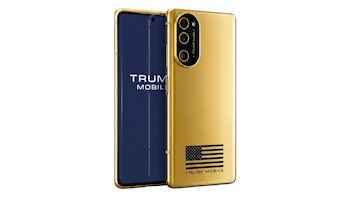 Clientes de Trump Mobile afirman que la compañía filtró sus datos