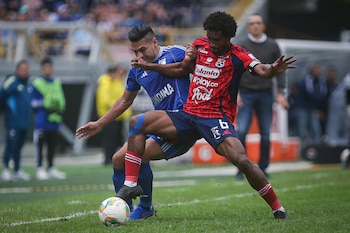 El cuadro Azul sigue sin