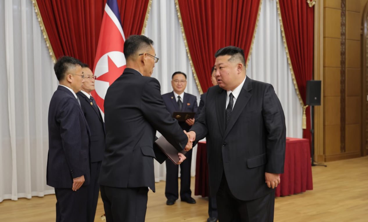 Kim Jong-un destituyó a No Kwang-chol como ministro de Defensa y nombró en su lugar a Kim Song-gi durante una reunión de la Comisión Militar Central.