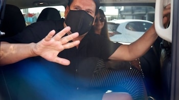 Lucas reaparece tras su complicada operación de nariz