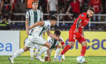 El cuadro Escarlata aseguró un