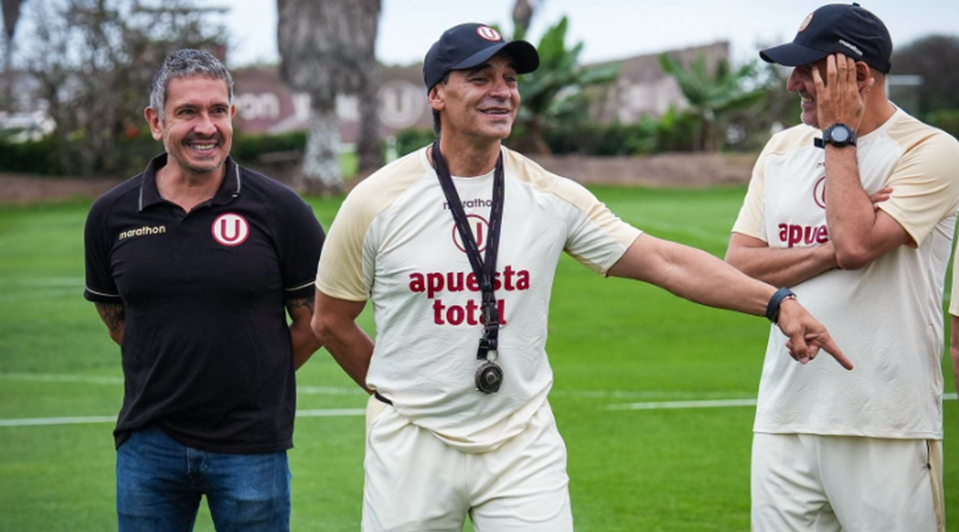Fabián Bustos dirigió su primer entrenamiento en Campo Mar: Universitario puso en marcha el plan para lograr el tetracampeonato