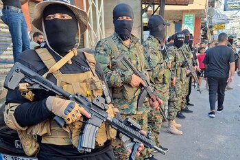 Foto de Archivo: Miembros del brazo armado de Hamas, las Brigadas al-Qassam (REUTERS/Hassan Hankir)