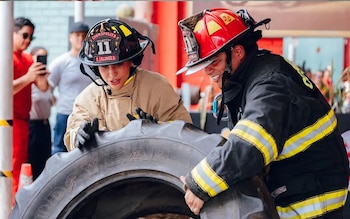 Flexiones, mangueras y descensos por