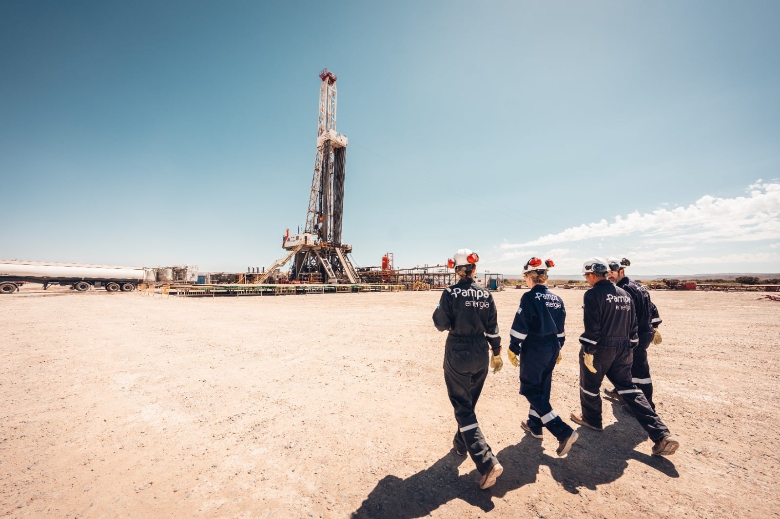 Pampa Energía consolidó su perfil upstream con una suba interanual del 69% en ingresos, traccionada por el crecimiento de Rincón de Aranda en Vaca Muerta.