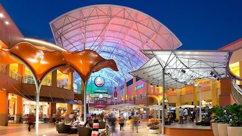 El Dolphin Mall de Miami permanece cerrado tras una amenaza de bomba