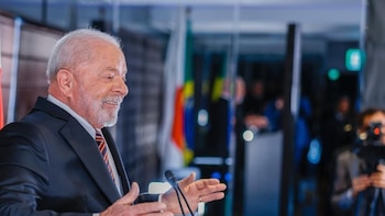 Lula avisa de que Brasil