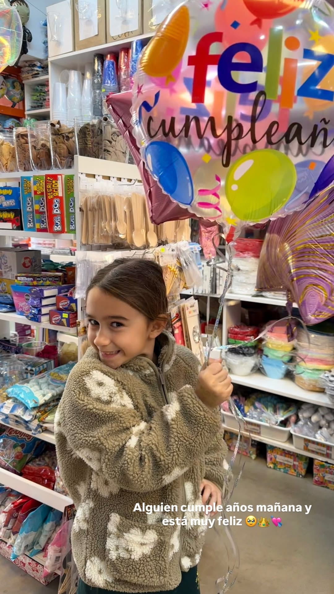 Alfonsina, hija de la actriz Brenda Gandini y Gonzalo Heredia, comenzó a palpita el viernes por la noche su cumpleaños