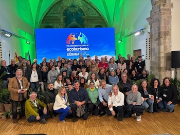 29/10/2026 El Congreso Nacional de Ecoturismo fija las claves del sector tras los fondos Next Generation.
Más de 200 profesionales, ponentes y congresistas se han reunido en la Villa de Potes (Cantabria) en el marco del VIII Congreso Nacional de Ecoturismo para analizar los retos del sector en España, evaluar las fórmulas de financiación tras la inyección de los fondos europeos Next Generation y actualizar la declaración de principios fijada en su primera edición en 2016, según ha informado la organización en un comunicado.
ESPAÑA EUROPA MADRID ECONOMIA
CONGRESO NACIONAL DE ECOTURISMO