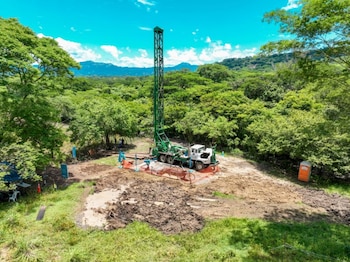 La Dirección de Obras Municipales impulsa en Villa Modelo una obra de agua potable para 176 familias con problemas de acceso al recurso. (Foto cortesía DOM)