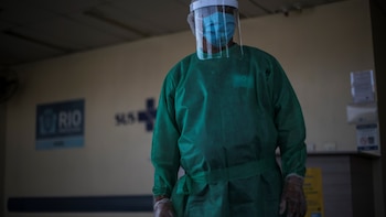 Brasil descartó uno de dos casos sospechosos de ébola: el paciente que queda por confirmar está internado en grave estado