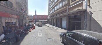 A un costado del barrio chino se grabó. Créditos. X:@ThatArklayPlace