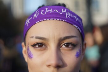 Miles de mujeres marcharon este