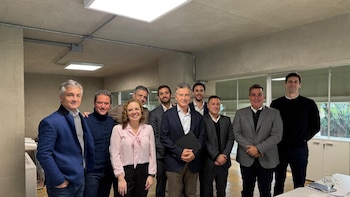 El PRO debate un acuerdo con Milei: la foto de los primos Macri y el “tapado” que quiere ser candidato