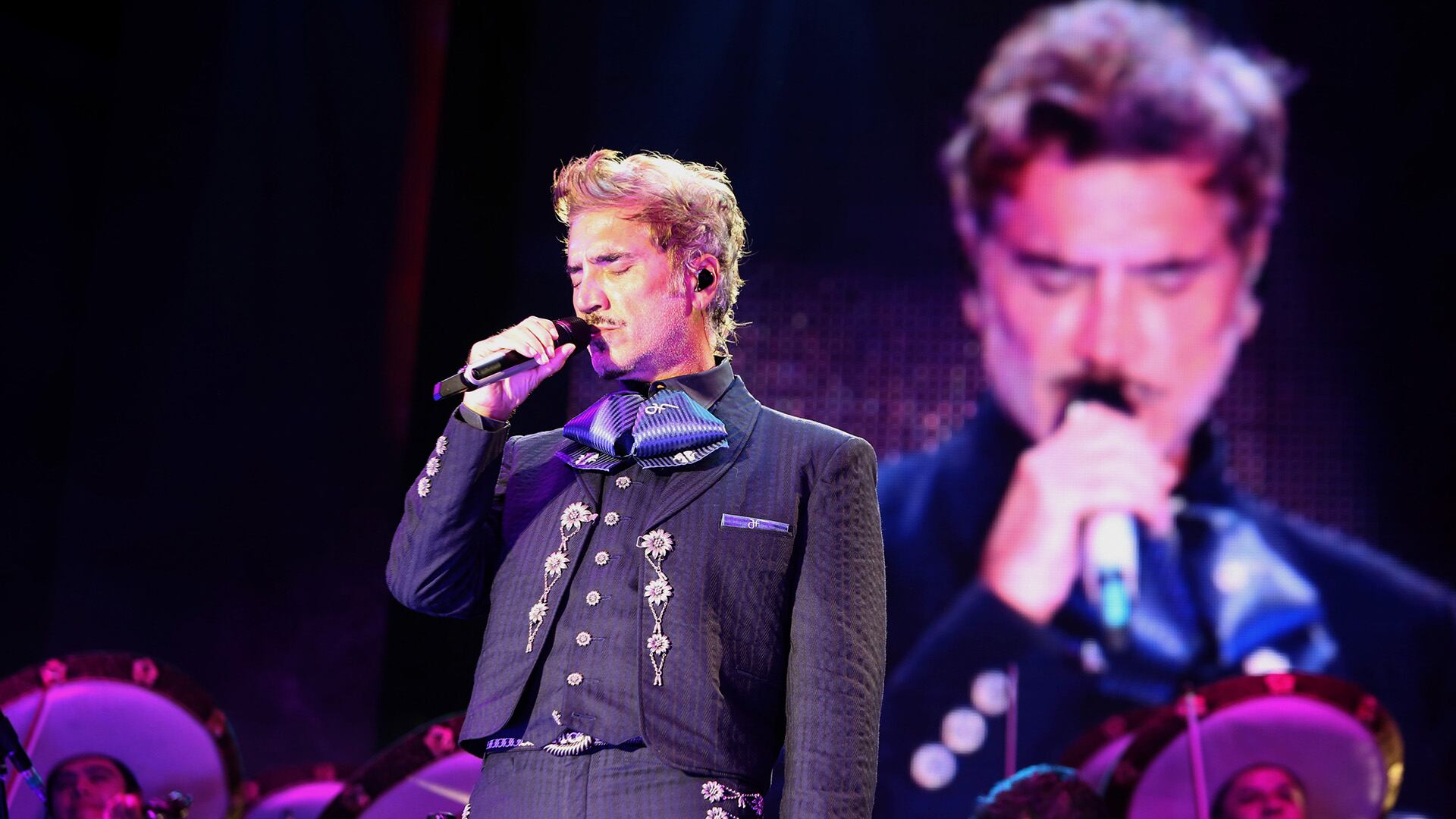 Alejandro Fernández rinde homenaje a su padre Vicente Fernández con nuevo álbum y gira internacional - crédito EFE