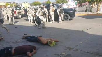 Un grupo de 15 militares