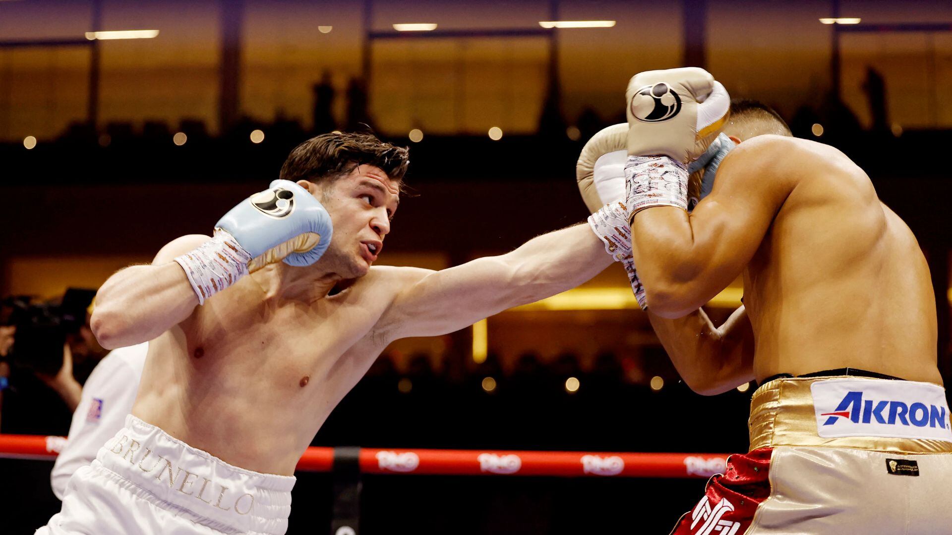 Bruno Surace reacciona a la prueba positiva de antidopaje de Jaime Munguía (Crédito - REUTERS)