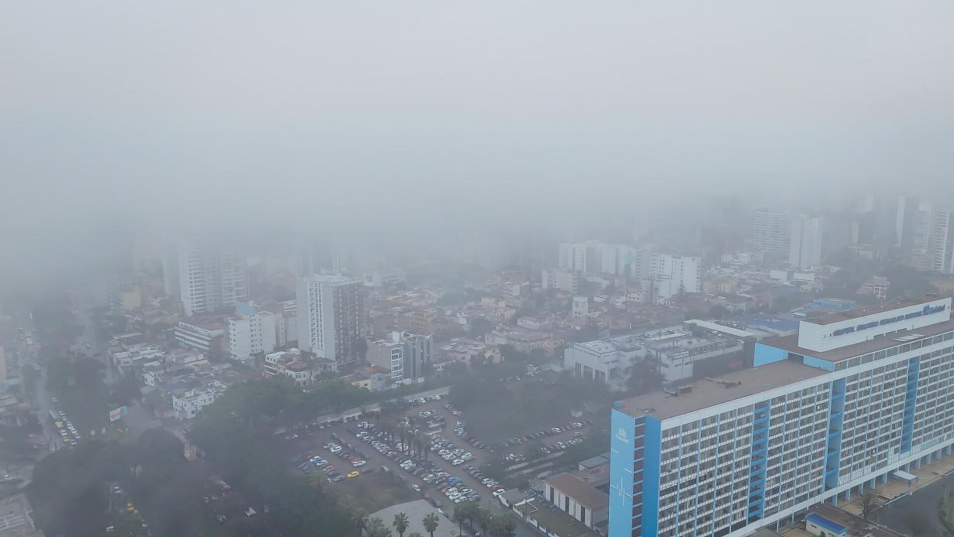 Senamhi advierte frío en Lima: lluvias y neblina reducirán la temperatura hasta los 14 °C en los próximos días