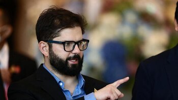 Chile: la Contraloría citó a declarar a la mitad del gabinete de Gabriel Boric por las reuniones secretas en casa de un lobbista