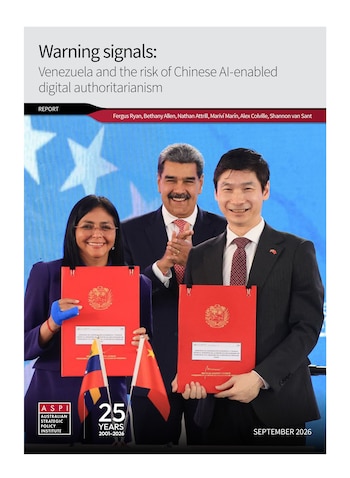 Portada de informe con una fotografía de Nicolás Maduro, Delcy Rodríguez y un funcionario chino con carpetas rojas y banderas de fondo