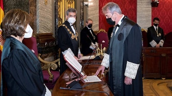 El Constitucional anula las dos