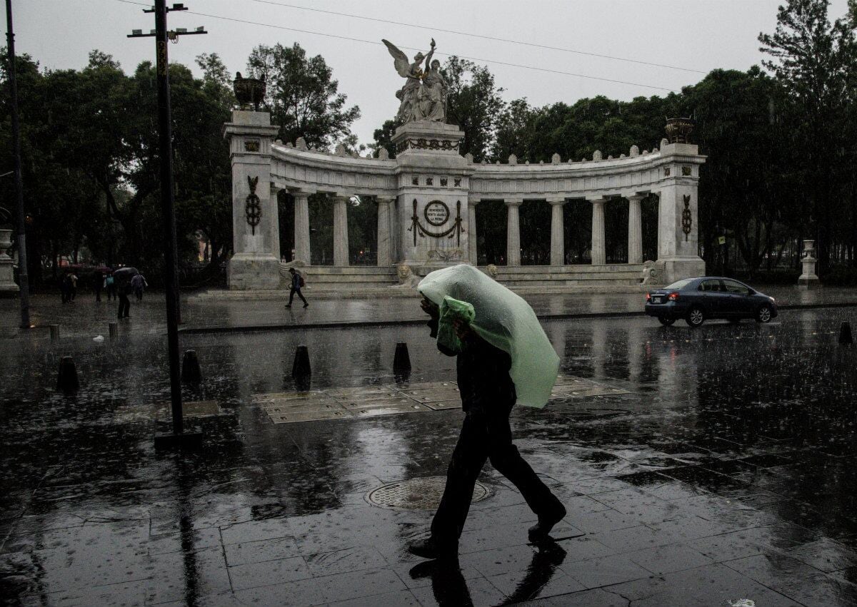La capital jalisciense puede dividirse en dos temporadas muy marcadas: la humedad o el clima seco. (CUARTOSCURO)
