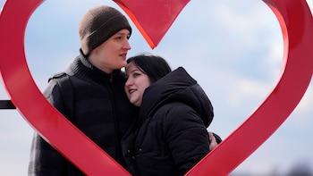 Mariia Vyhivska, de Ucrania, izquierda,