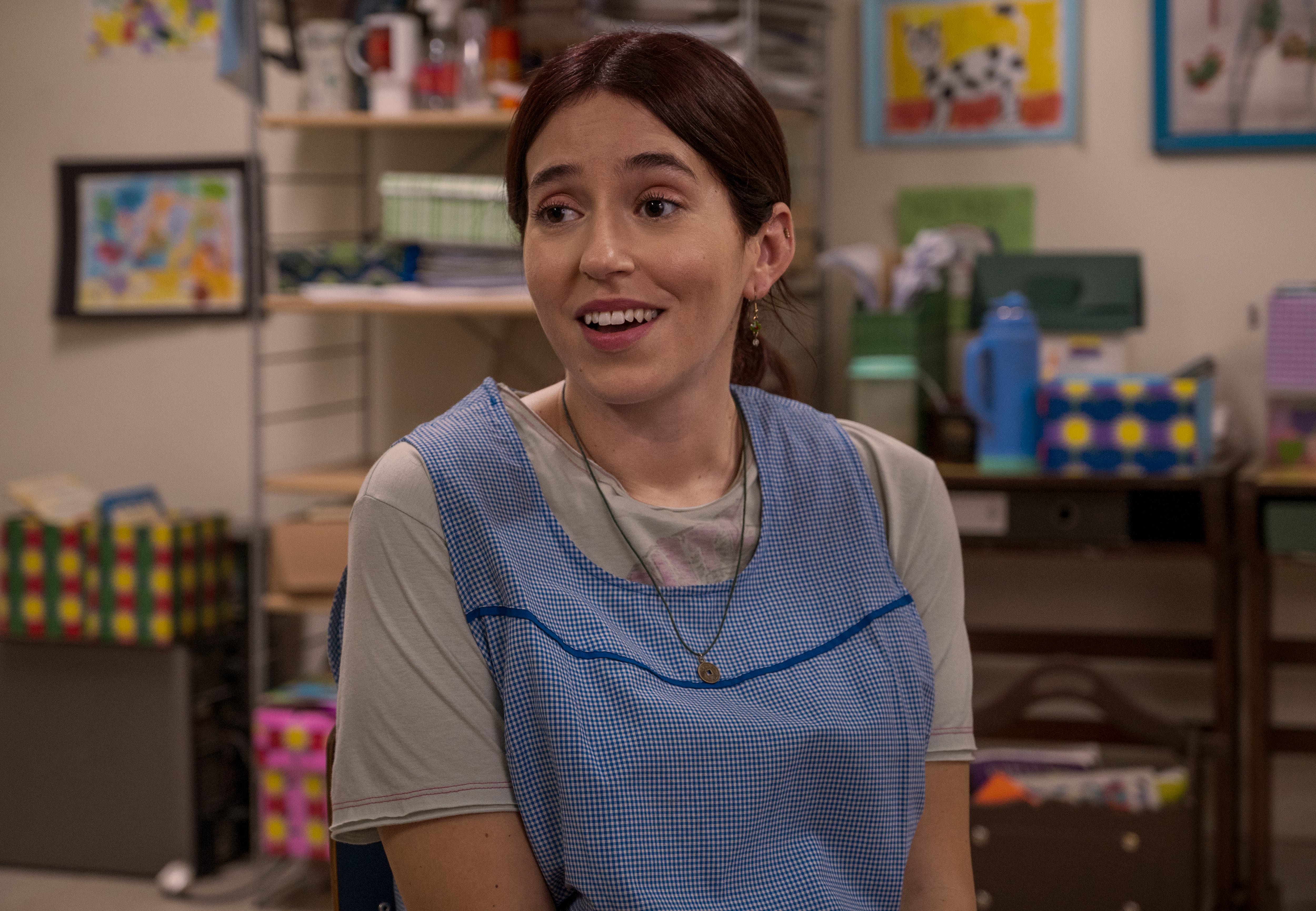 Las Hermanas Fantásticas. (L to R) Sofía Morandi as Jesi, Leticia Siciliani as Ángela in Las Hermanas Fantásticas. Cr. Agustina Ballester / Netflix ©2024