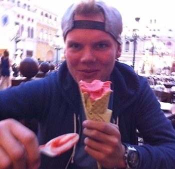 La muerte de Avicii en 2018 impulsó un debate global sobre salud mental y condiciones laborales en la música electrónica