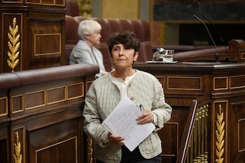 23/04/2024 La diputada del PNV, Maribel Vaquero, durante una sesión plenaria en el Congreso de los Diputados, a 23 de abril de 2024, en Madrid (España). El Congreso de los Diputados ha debatido acerca de: la propuesta del PSOE para incrementar los fondos destinados a la agencia de Naciones Unidas para los refugiados en Palestina (UNRWA); el plan de Vox para expulsar de inmediato a los inmigrantes que entren ilegalmente en España; la proposición de Ley del PP para sacar al lobo del List Listado de Especies Silvestres en Régimen de Protección Especial (LESPRE); o la votación de una moción en la que ERC pide apoyo para una financiación específica para Cataluña similar al concierto y cupo vasco.
POLITICA
Fernando Sánchez - Europa Press