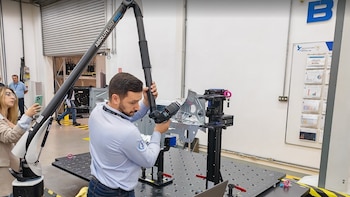 ¿Reemplazará la IA al trabajador automotriz? El modelo que hoy desafía la fabricación tradicional