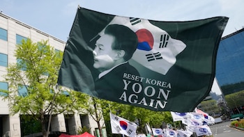 El tribunal surcoreano condenó al ex presidente Yoon Suk Yeol a siete años de prisión