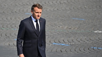 Macron indica que el incendio en Landas está "bajo control" pero el de Gironda "sigue muy virulento"