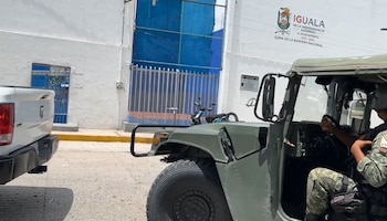 Militares y elementos de la