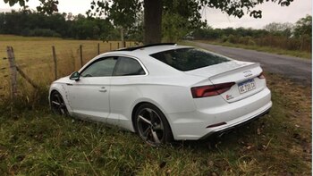 El Audi blanco de las