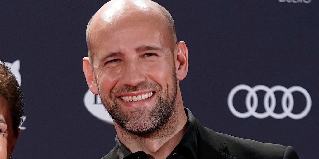 La vida personal de Gonzalo Miró: una infancia sin padre, huérfano a los 16 y un brillante presente en los medios de comunicación - Infobae