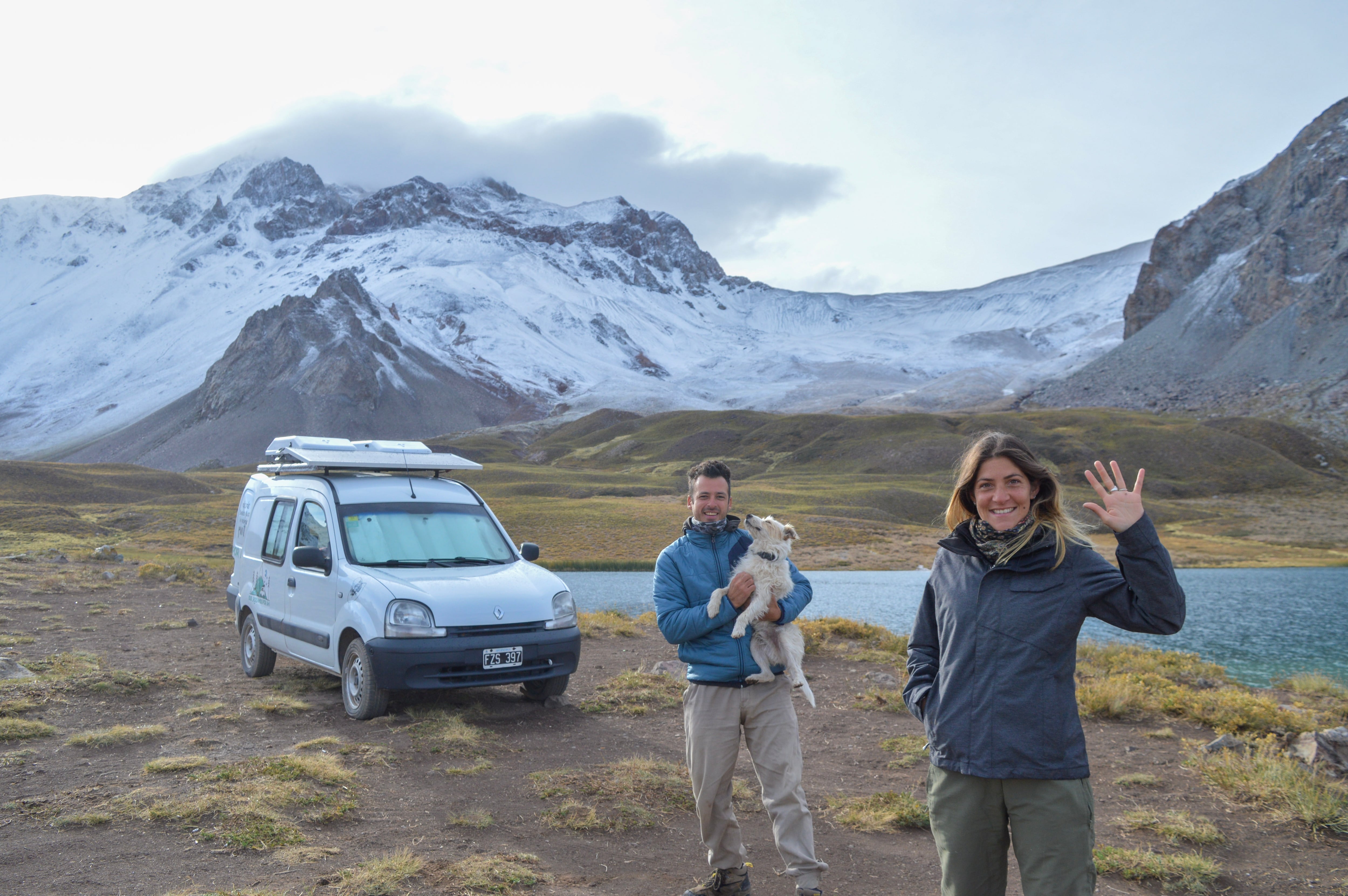 Iara y Guille arrancaron con sus viajes por Argentina, a bordo de una Renault Kangoo