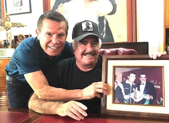 Cesar Chávez recordó cuando Chente interpretó el himno nacional en una de sus peleas (Foto: Captura Instagram/@jcchavez115)