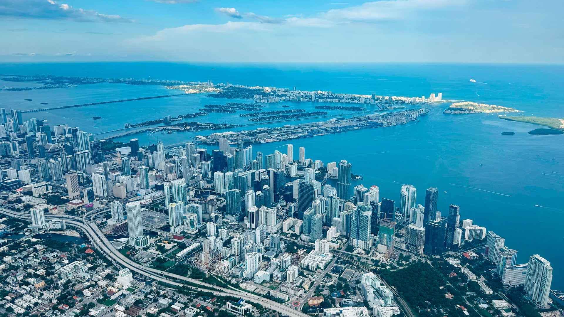 Florida encabeza la lista de estados vulnerables, con ciudades como Miami y Tampa que quedarían seriamente inundadas ante el ascenso del mar. (Opy Morales)